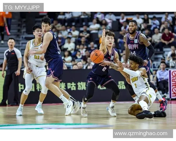 广东与广厦26轮精彩对决录像回放全程回顾与分析 广东与广厦26轮精彩对决录像回放全程回顾与分析